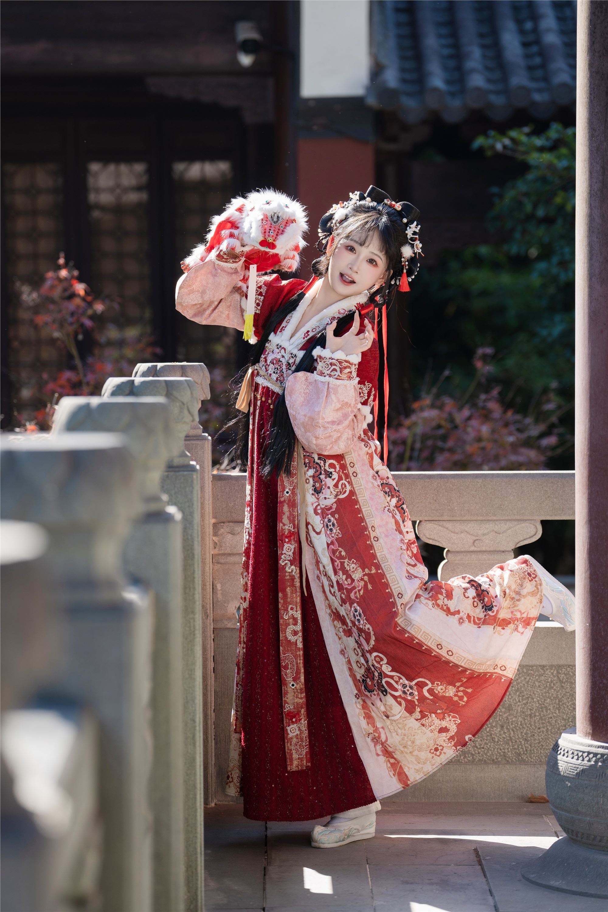 YITUYU艺图语 2025.01.31 提前过蛇年了 湫一只岁岁